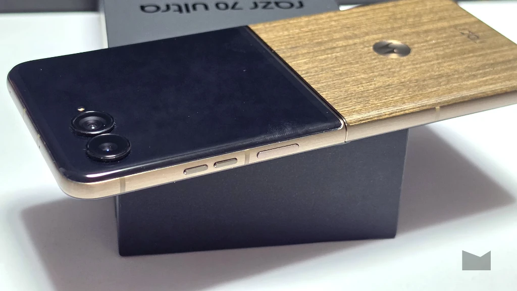 Огляд Motorola Razr 70 Ultra: безпека Огляд Motorola Razr 70 Ultra: безпека