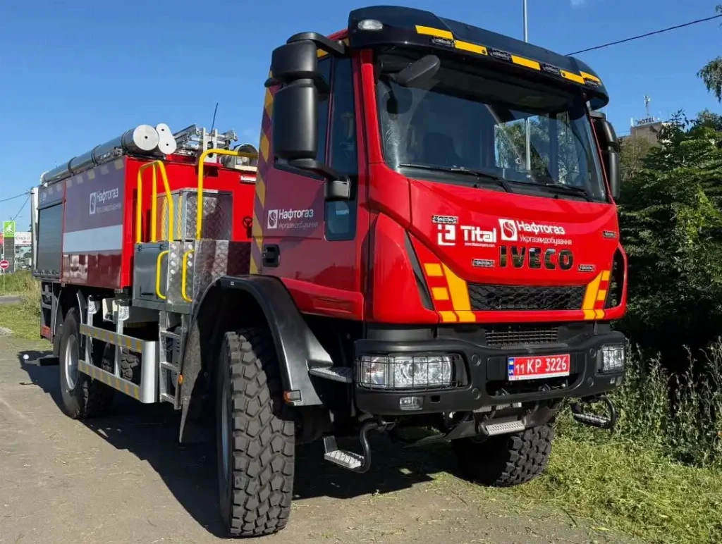 В Україні виготовили потужну пожежну автоцистерну на шасі IVECO Eurocargo 4x4